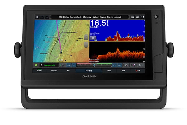 GPSMAP 922xs Plus with sonar screen